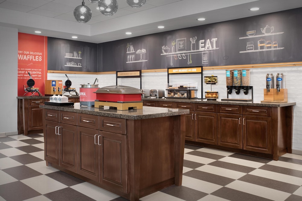 Hampton Inn & Suites Vero Beach Downtown - photo 32