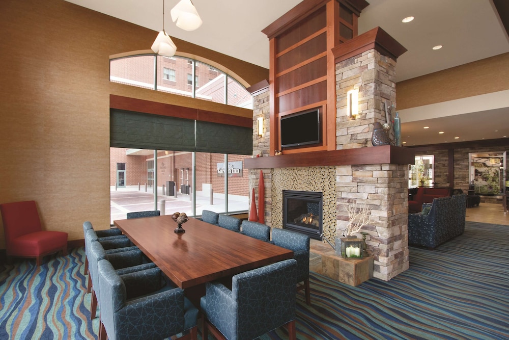 Hilton Garden Inn Oklahoma City Bricktown - photo 3