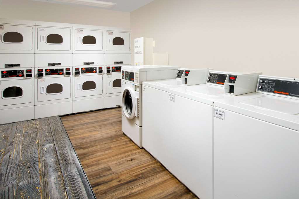 WoodSpring Suites Allentown Bethlehem - photo 14
