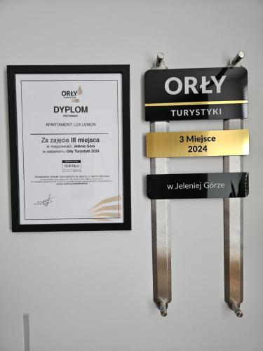 Apartament Lux Lemon — 4-Star Luxury Hotel in Jelenia Gora, Poland