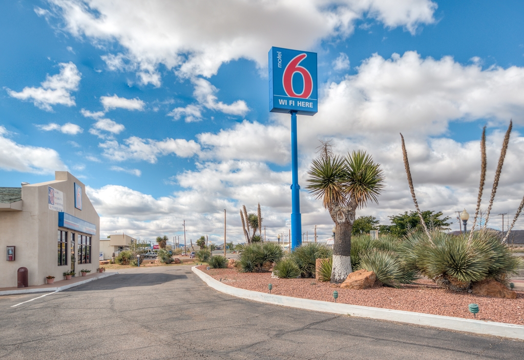 Motel 6 Van Horn TX - photo 5