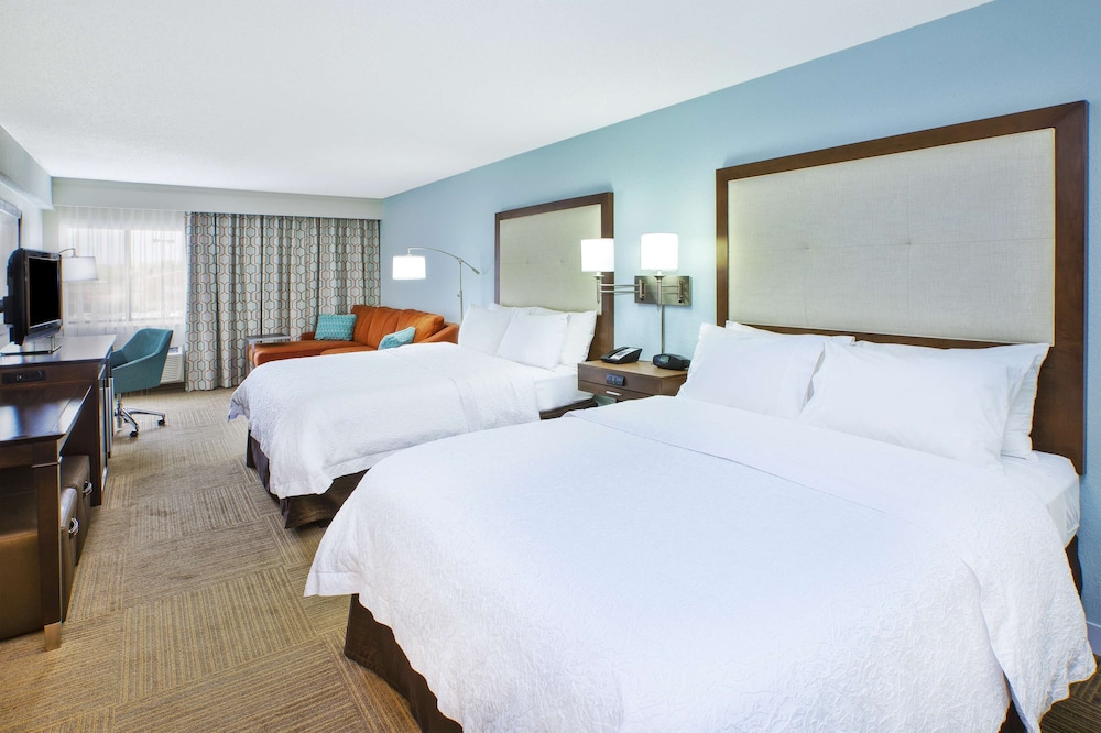 Hampton Inn Gaylord - photo 9