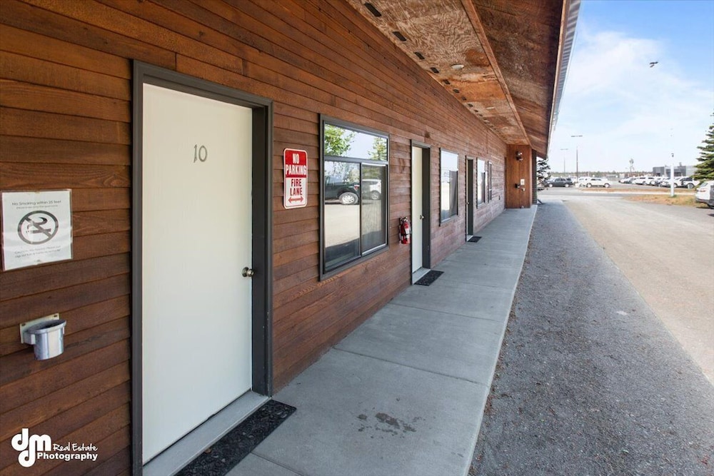 Kenai Airport Hotel - photo 75