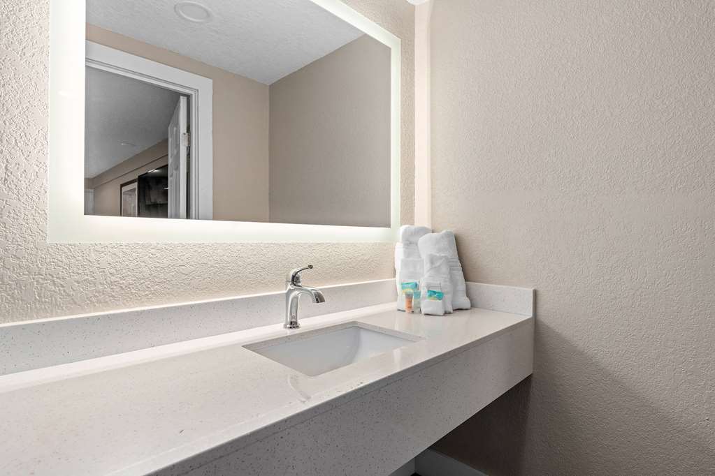 Travelodge by Wyndham Kissimmee Orlando - photo 29