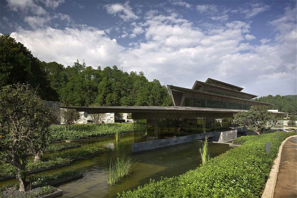 The Lost Stone Villas & Spa — 5-Star Luxury Hotel in Tengyue, People's Republic of China