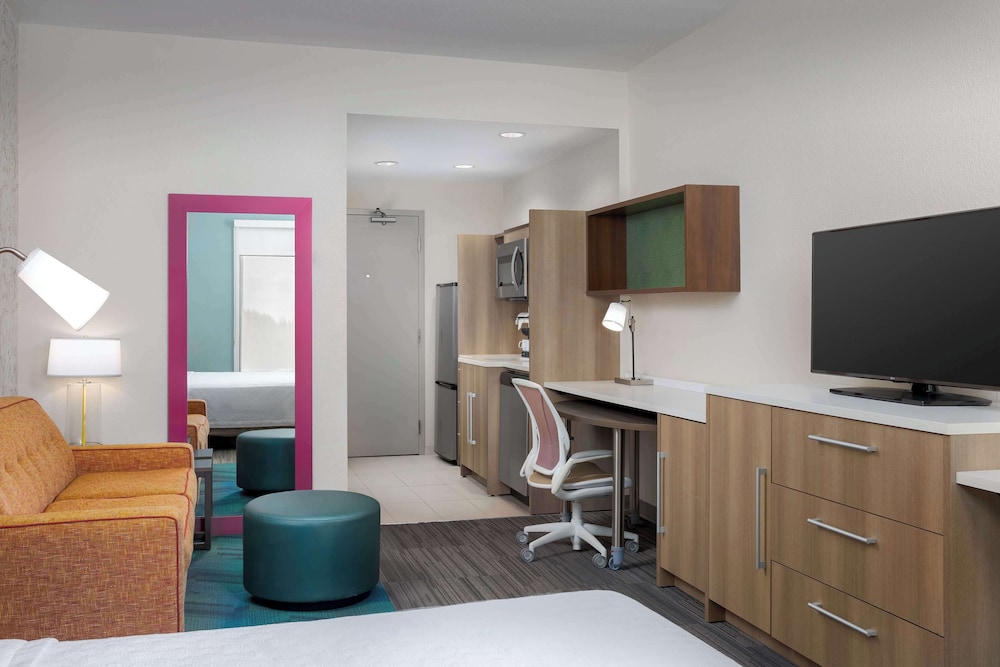 Home2 Suites by Hilton Clermont - photo 14