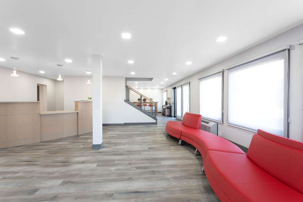 Travelodge by Wyndham Elkhart - photo 11