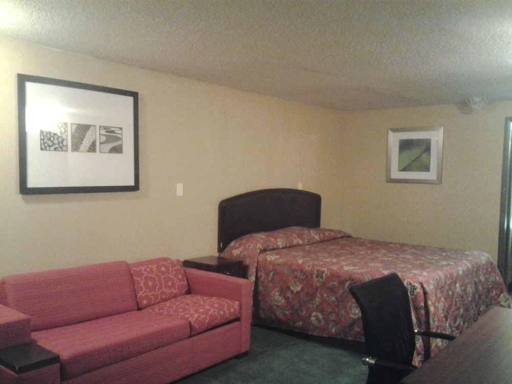 Xenia Country Inn - photo 2