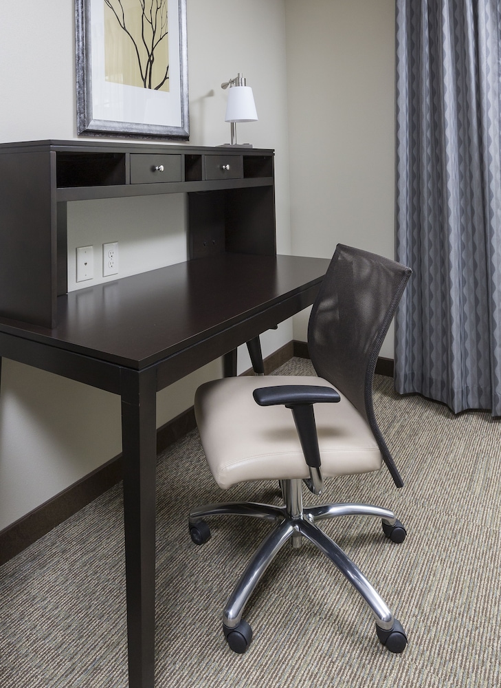 Staybridge Suites Canton by IHG - photo 6