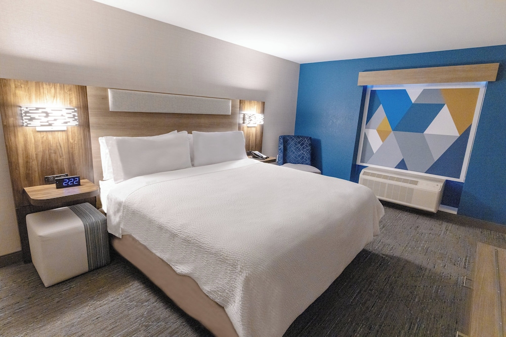 Holiday Inn Express Hotel of Neptune by IHG - photo 43