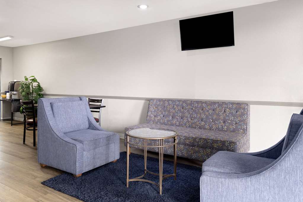 Days Inn by Wyndham Ardmore - photo 7