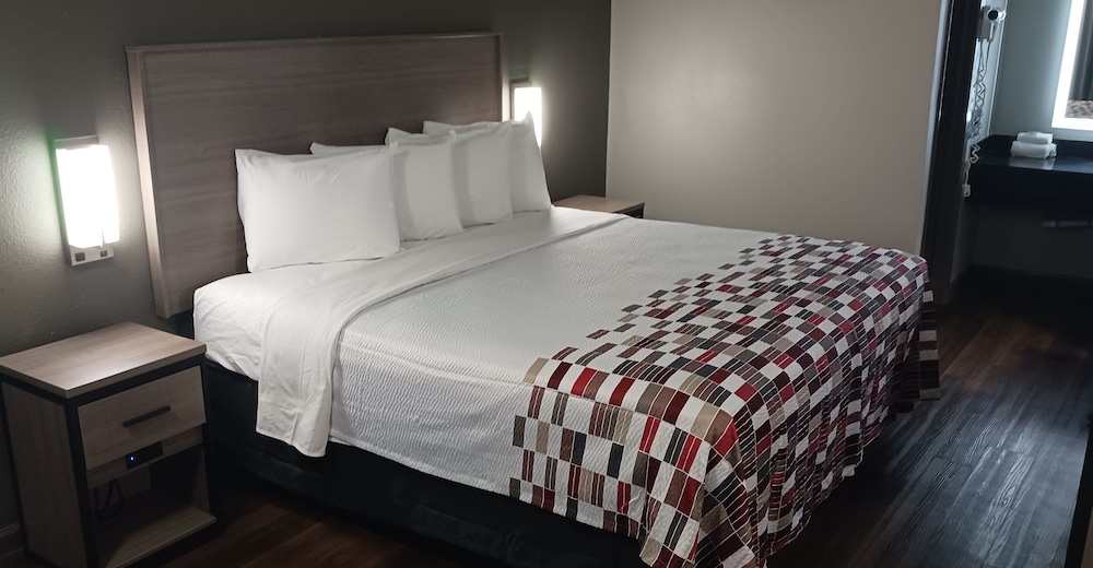 Red Roof Inn Fort Worth West - photo 6