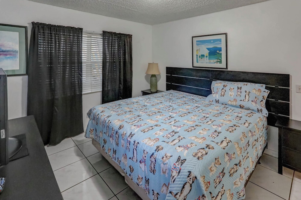 Richard's Motel - photo 41