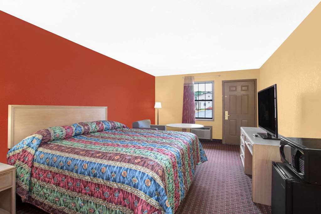 Knights Inn Wildersville - photo 4