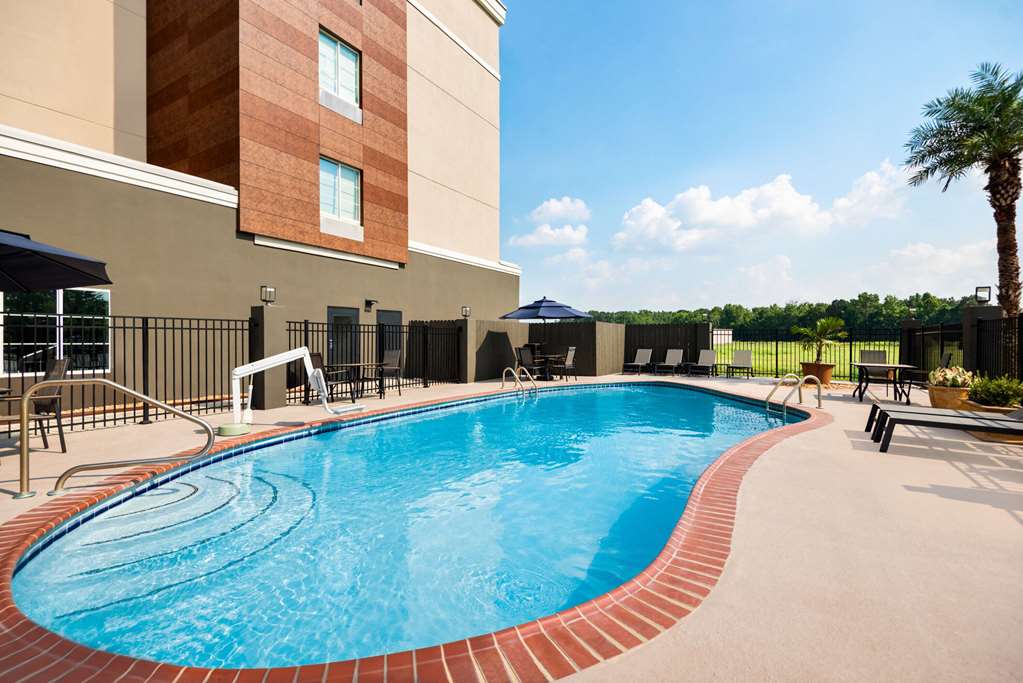 La Quinta Inn & Suites by Wyndham Gonzales LA - photo 11