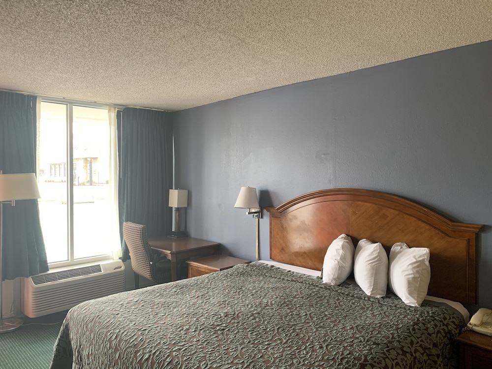 Days Inn by Wyndham Jonesboro AR - photo 28