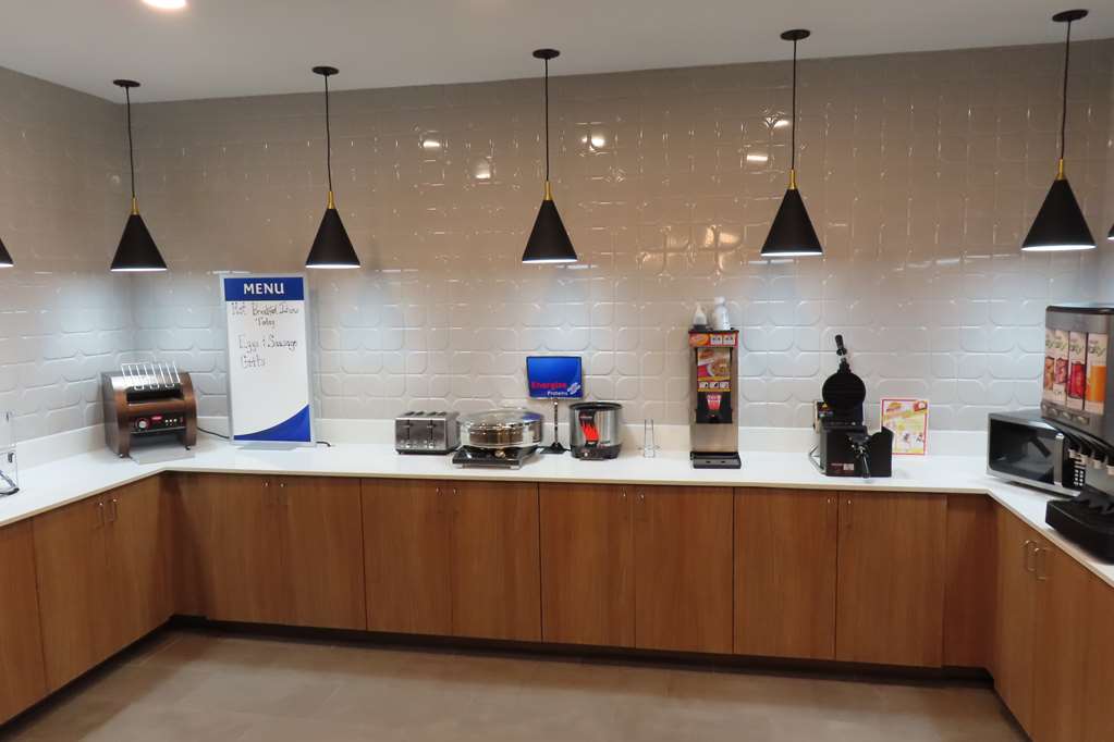 Best Western Heritage Inn Suites - photo 35