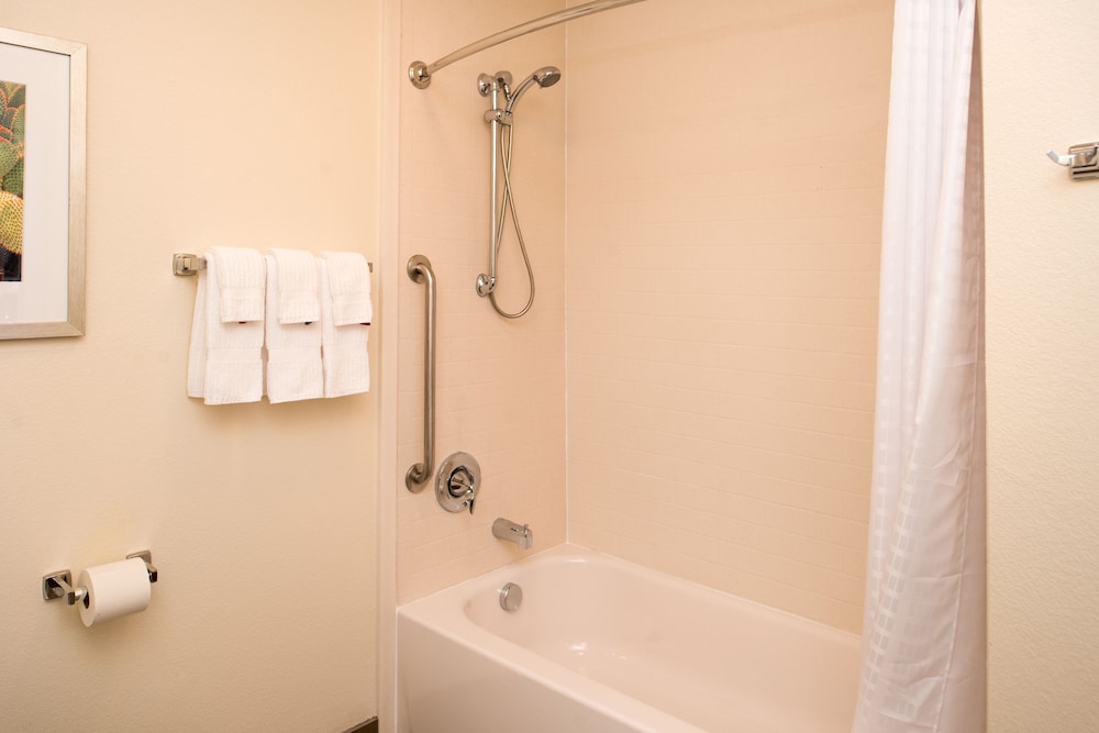 Candlewood Suites Carlsbad South by IHG - photo 28