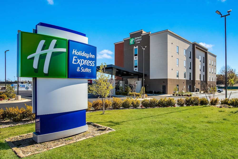 Holiday Inn Express & Suites Tulsa East Catoosa by IHG in Tulsa, United States