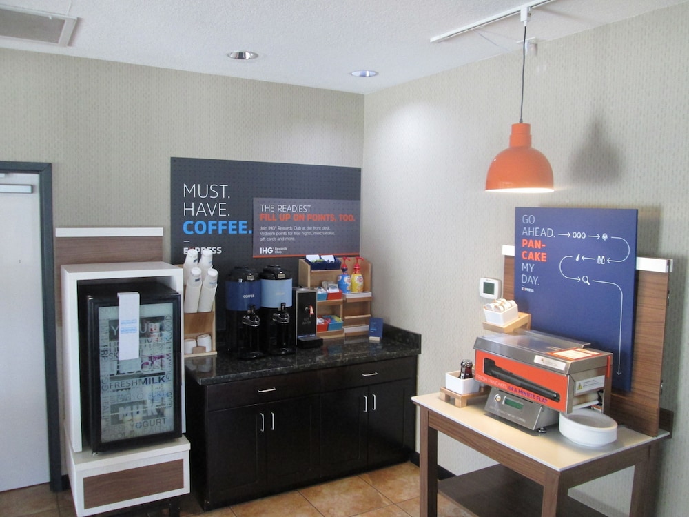 Holiday Inn Express Arkadelphia Caddo Valley by IHG - photo 8