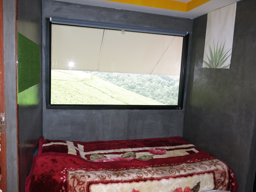 Baanchomdow Phutubberk — Lom Kao — photo 4