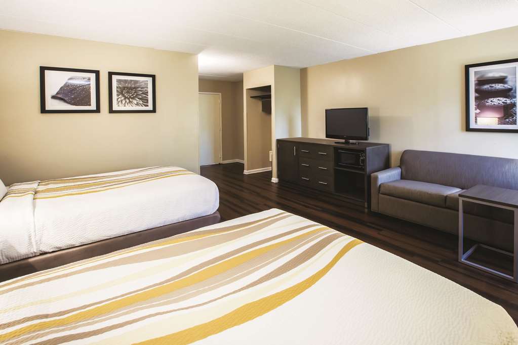 Spark by Hilton Waldorf - photo 58