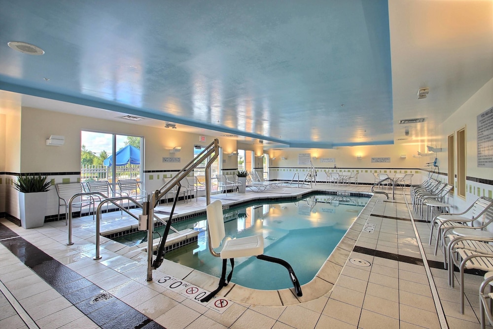 Fairfield Inn & Suites by Marriott Milwaukee Airport - photo 56