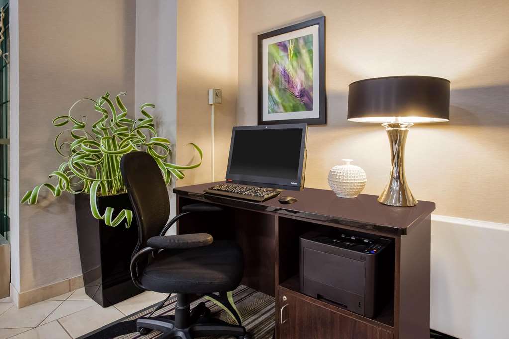 La Quinta Inn by Wyndham Oshkosh - photo 59