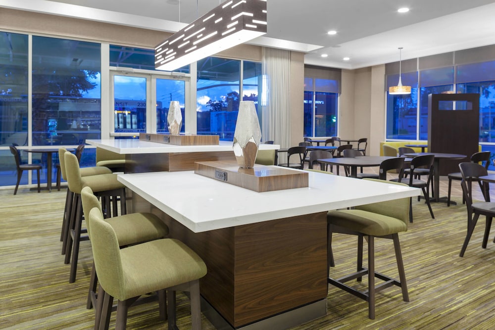 Courtyard by Marriott DeLand Historic Downtown - photo 19