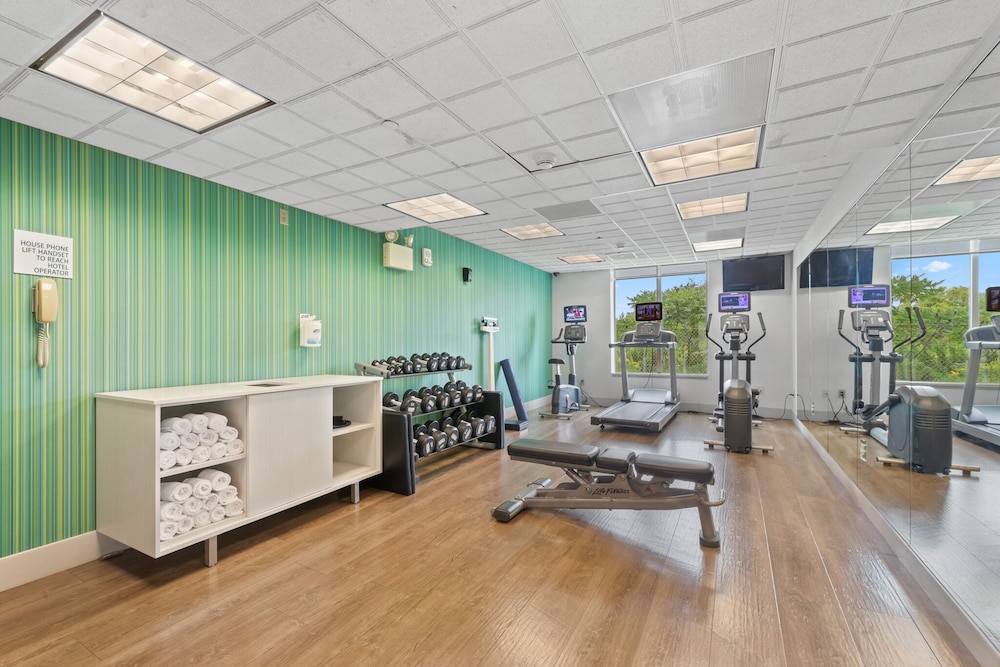 Holiday Inn Express Hotel & Suites Bethlehem by IHG - photo 36