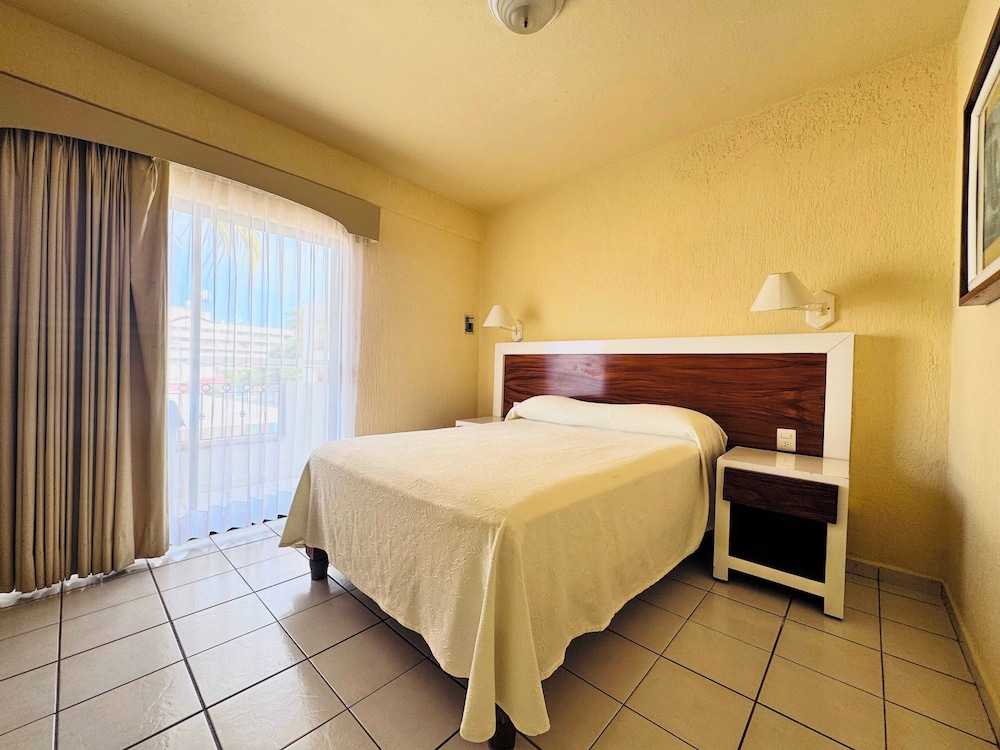 Tropicana Hotel Puerto Vallarta