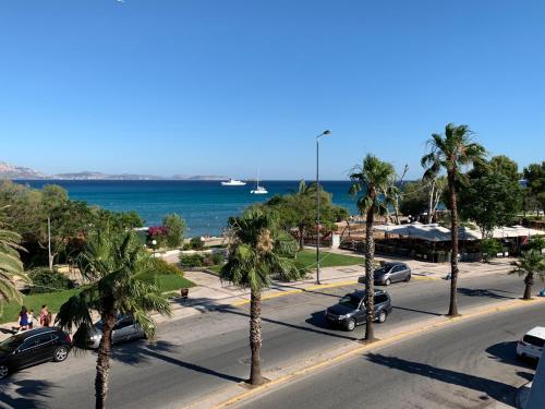 Alex's Place — 4-Star Luxury Hotel in Vari, Greece