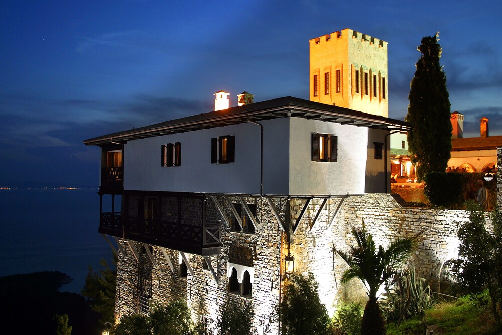 Porto Carras Villa Galini — 5-Star Luxury Hotel in Neos Marmaras, Greece