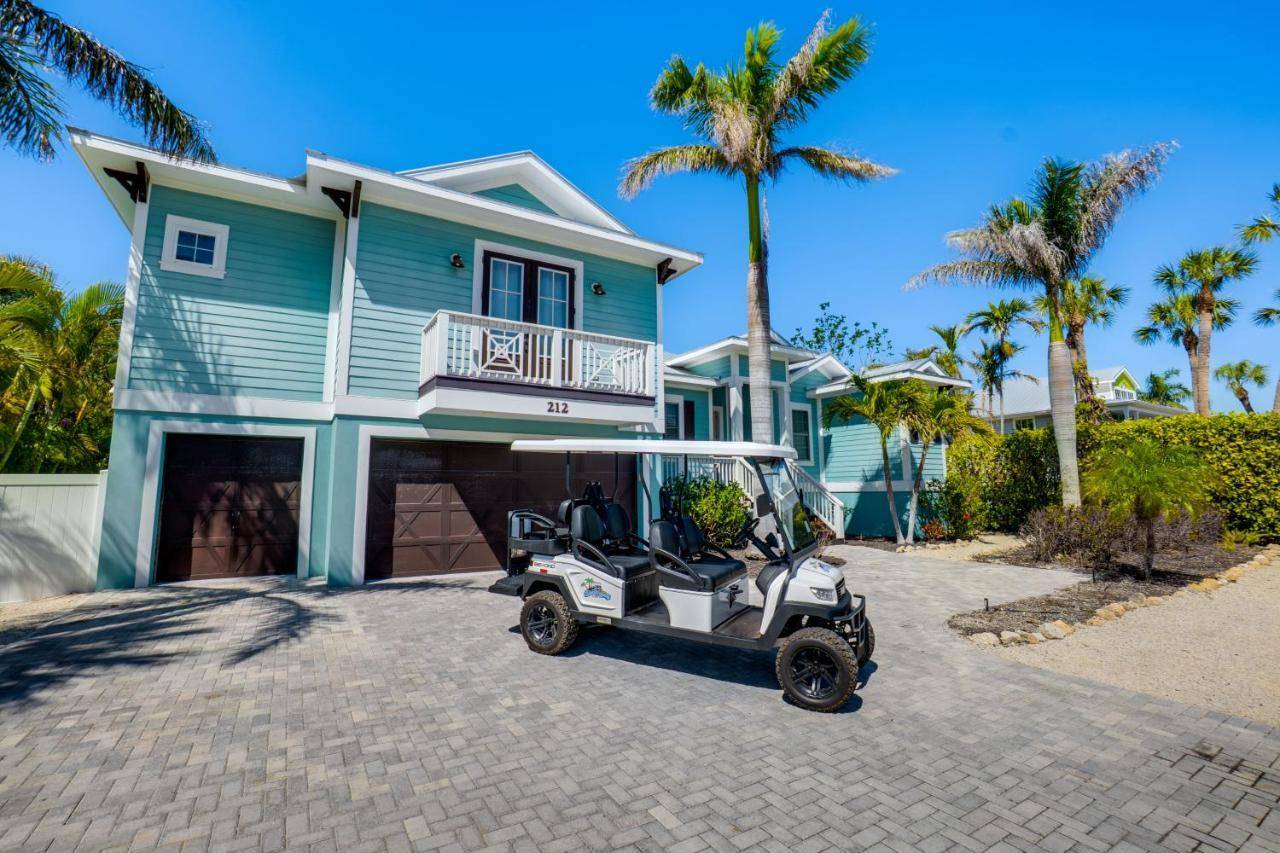 Beachy Keen by Seabreeze Vacation in Holmes Beach, United States