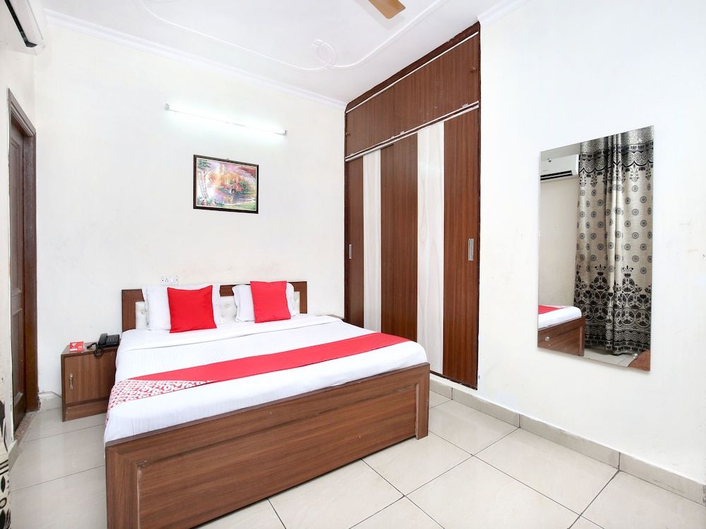 OYO 16735 Gaurav Residency in Panchkula, India