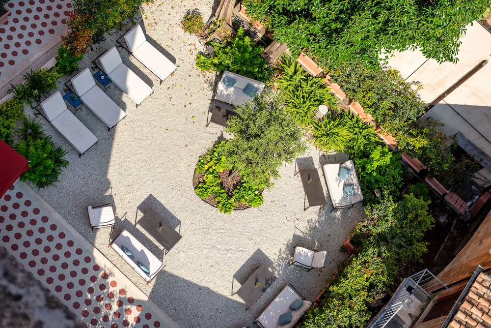 Sentho Roma - carbon neutral hotel in Rome
