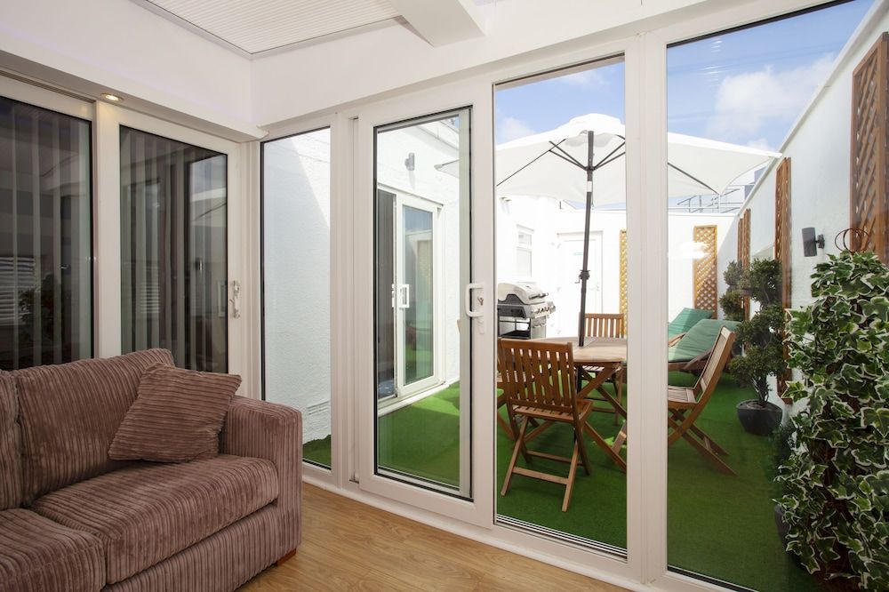 Queens Mansions - last minute hotel in Blackpool