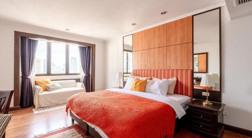 Artichoke Suite Sukhumvit Nana BTS