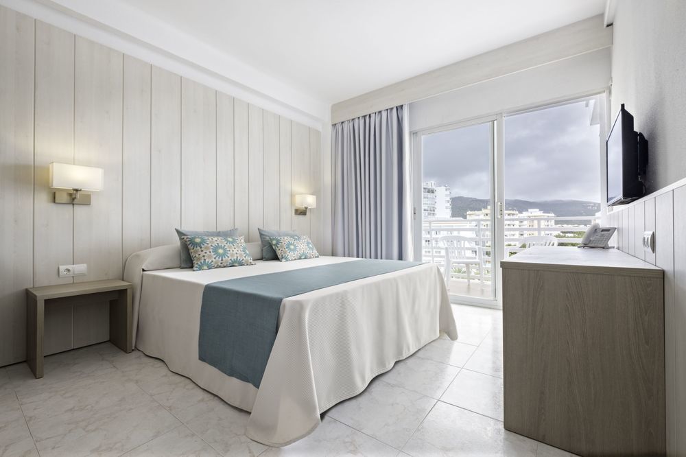 Azuline Hotel Palmanova Garden — Palmanova