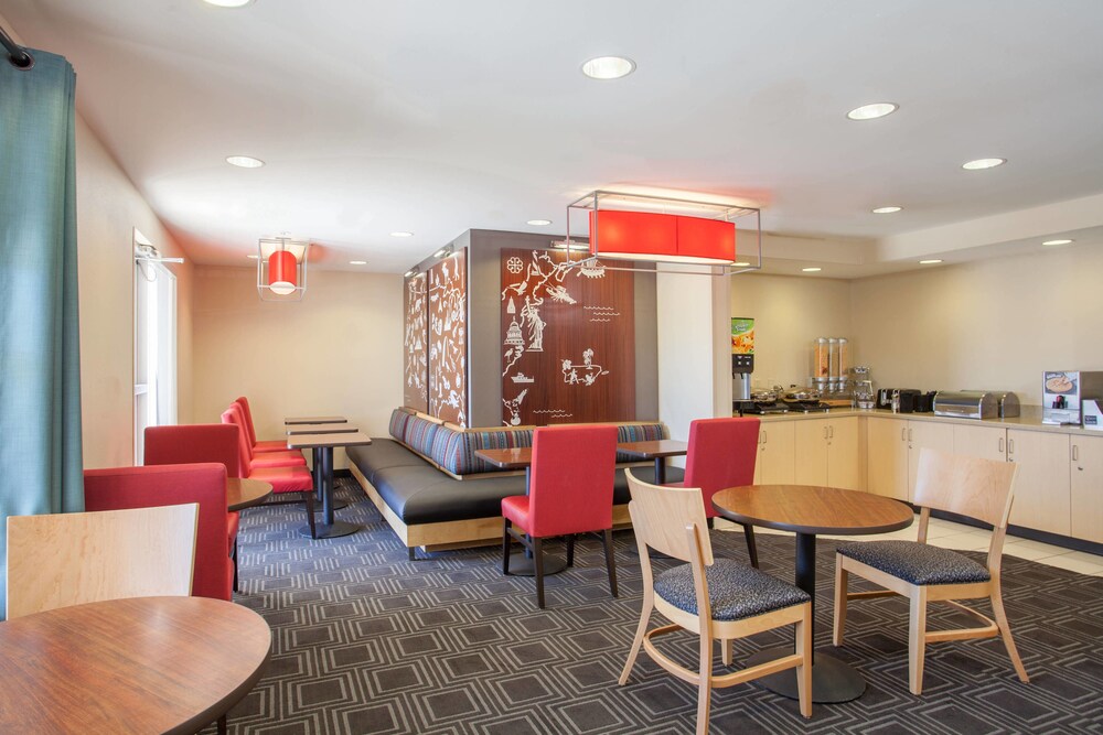 TownePlace Suites by Marriott Huntsville - photo 13