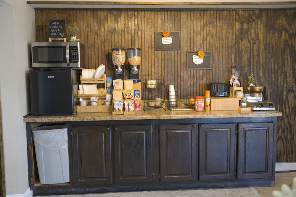 Americas Best Value Inn Brownsville West Tennessee - photo 26