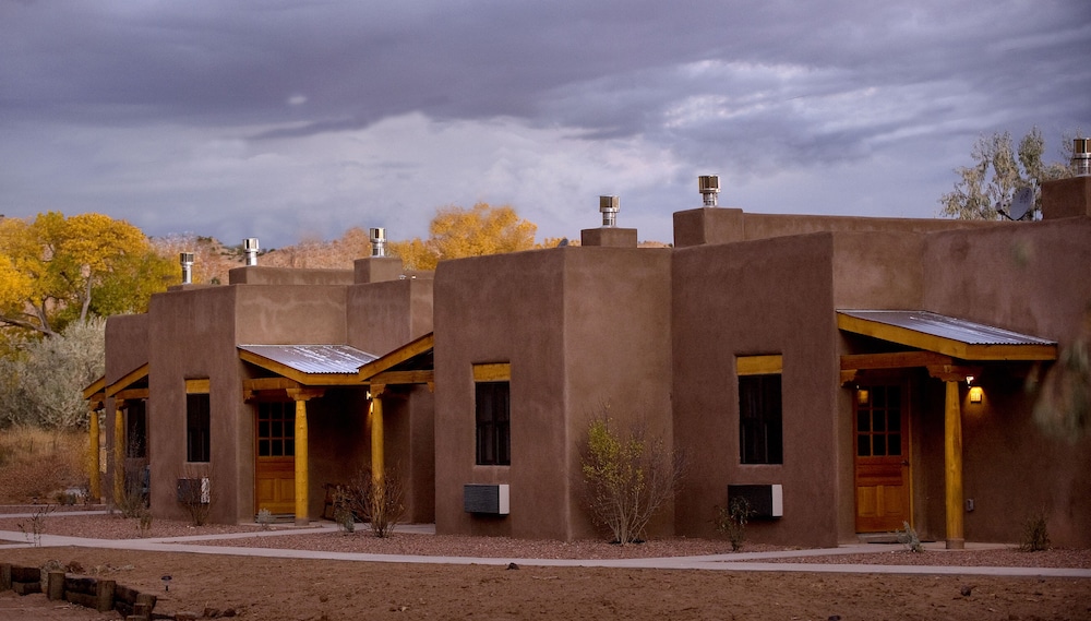 The Abiquiu Inn - photo 30