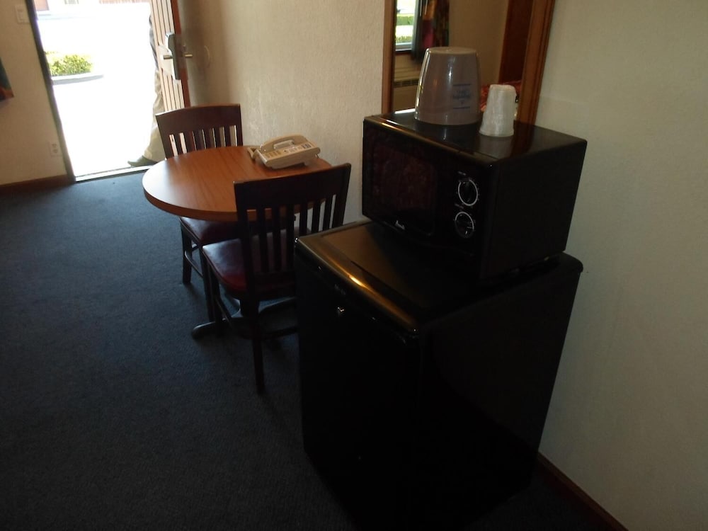 Economy Inn Morgan Hill - photo 6