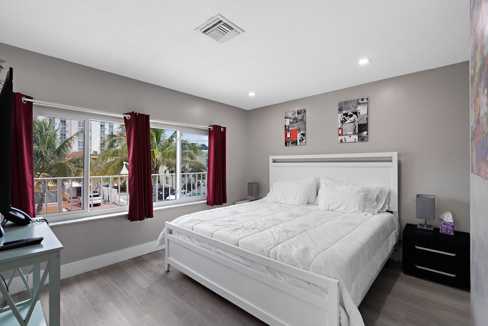 The Tel Hollywood Beach - photo 9