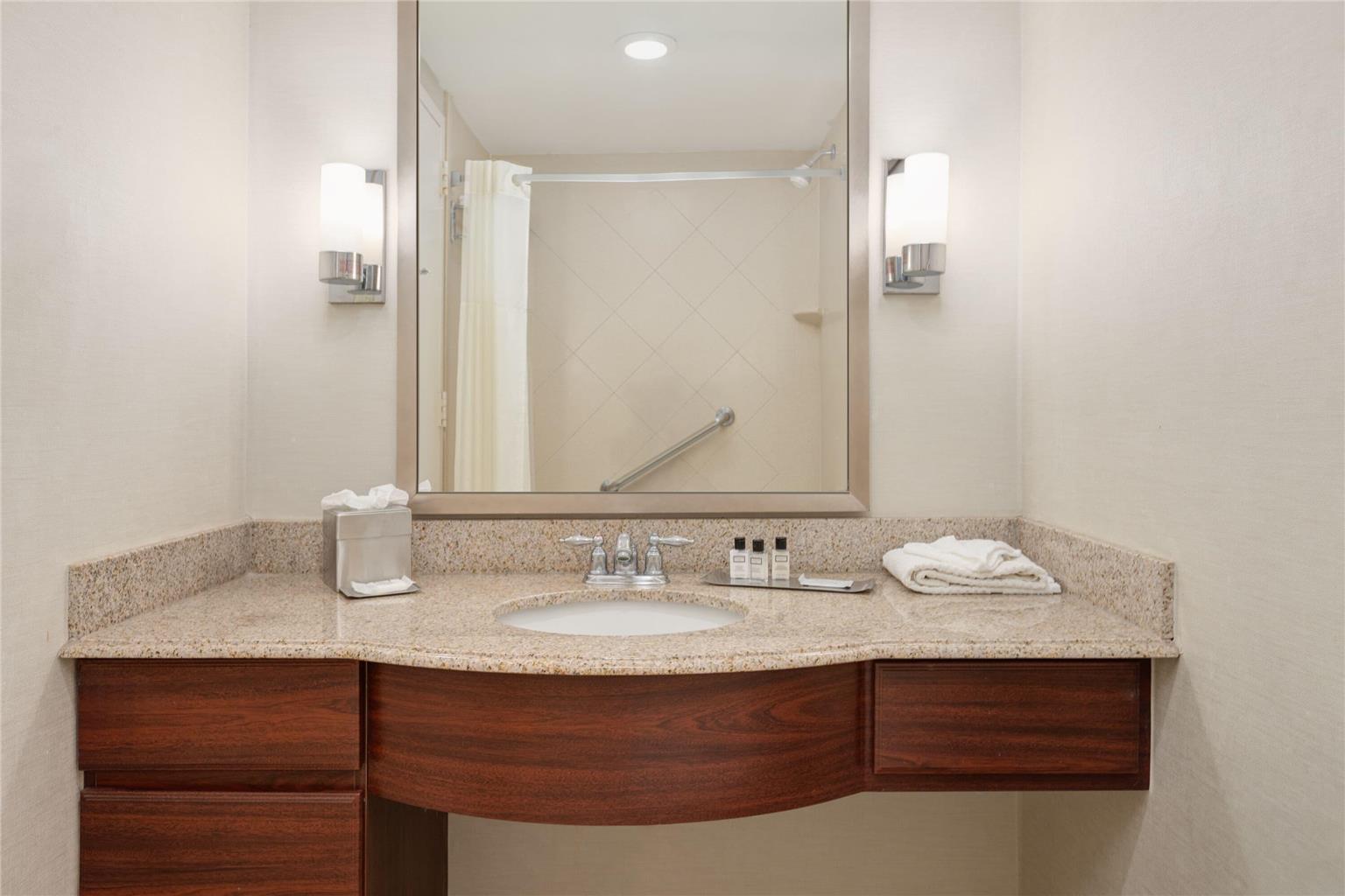 Wyndham Midland Downtown - photo 47