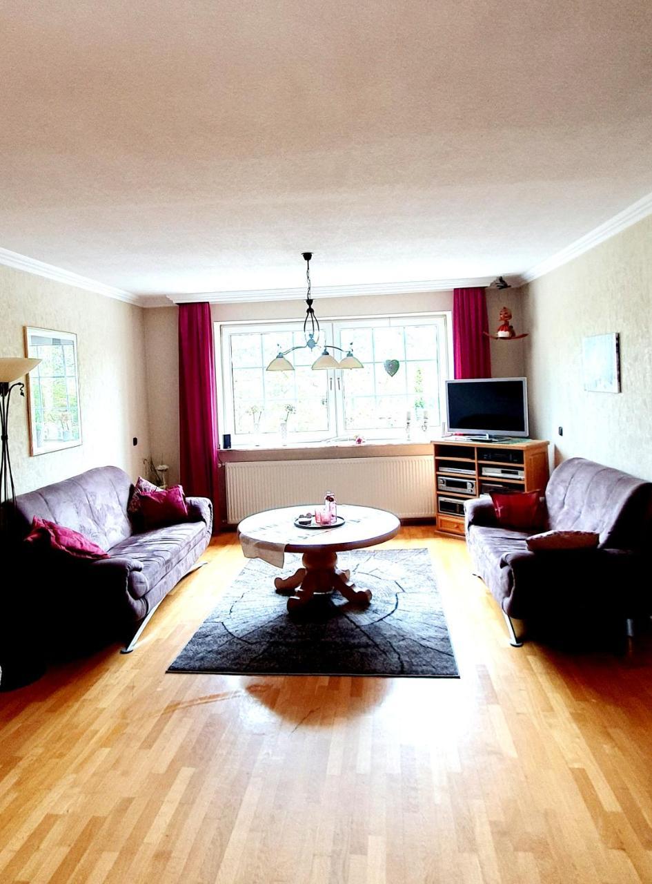 Ferienwohnung Am Gillrather Hof — 4-Star Luxury Hotel in Geilenkirchen, Germany