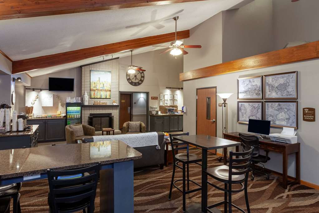 AmericInn by Wyndham New Richmond - photo 81