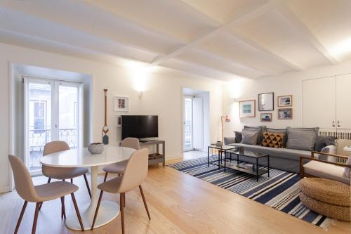 FLH Bairro Alto Elegant Apartment — 4-Star Luxury Hotel in Lisbon, Portugal