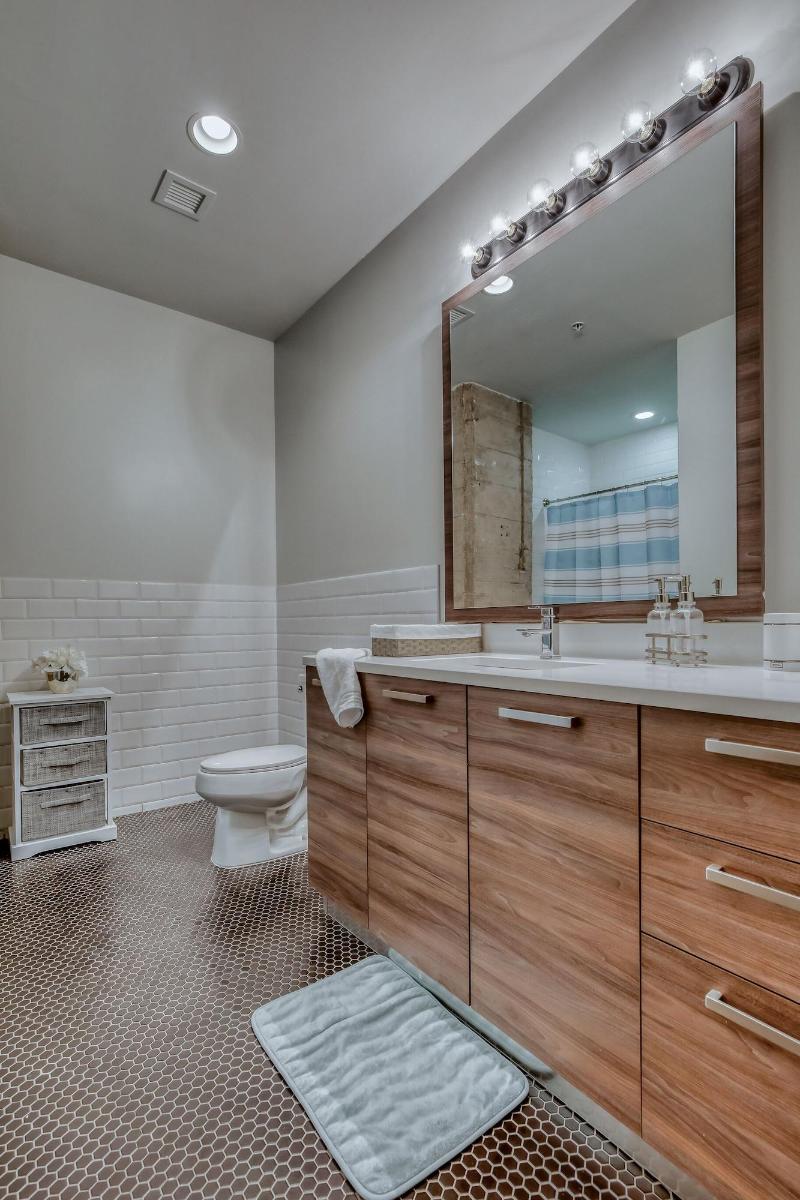 Luxury Downtown Dallas Stay by Amyfinehouse - photo 163