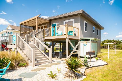 Conch West by Oak Island Accommodations - photo 11